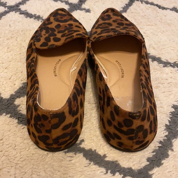 Time and Tru leopard flats - Picture 3 of 3